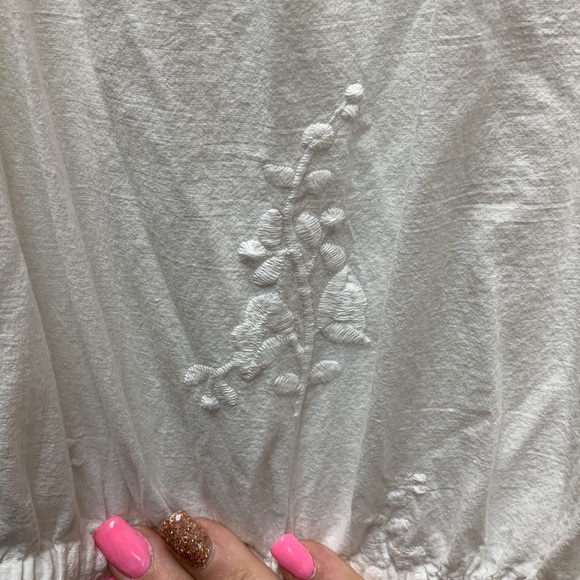 White embroidered M Willie Smith top - Picture 4 of 8